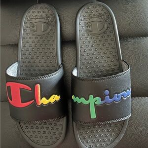 Women’s Champion Slides